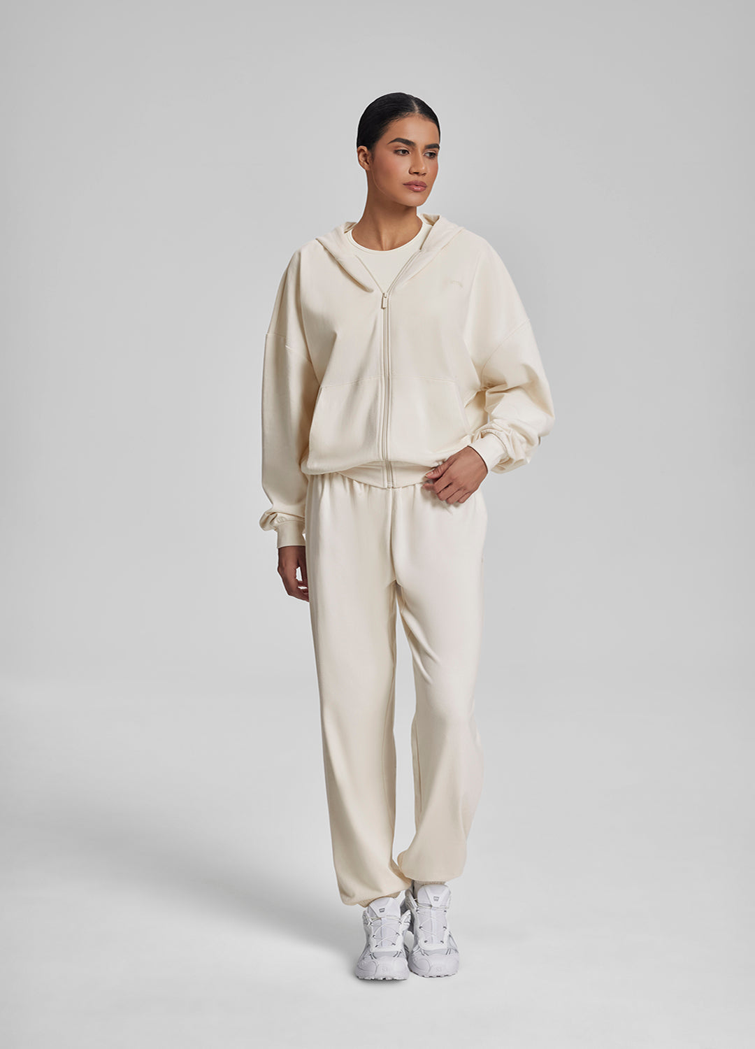 Slouchy Roomy Stretchy Waistband Cozy Joggers - Image 3