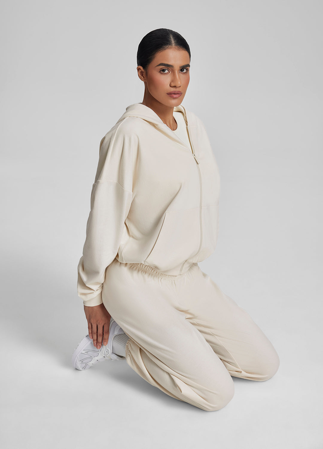 Slouchy Roomy Stretchy Waistband Cozy Joggers - Image 5