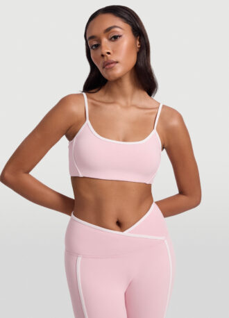 Contrast Scoop Top
