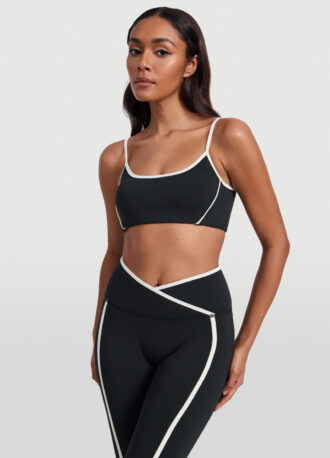 Contrast Scoop Top